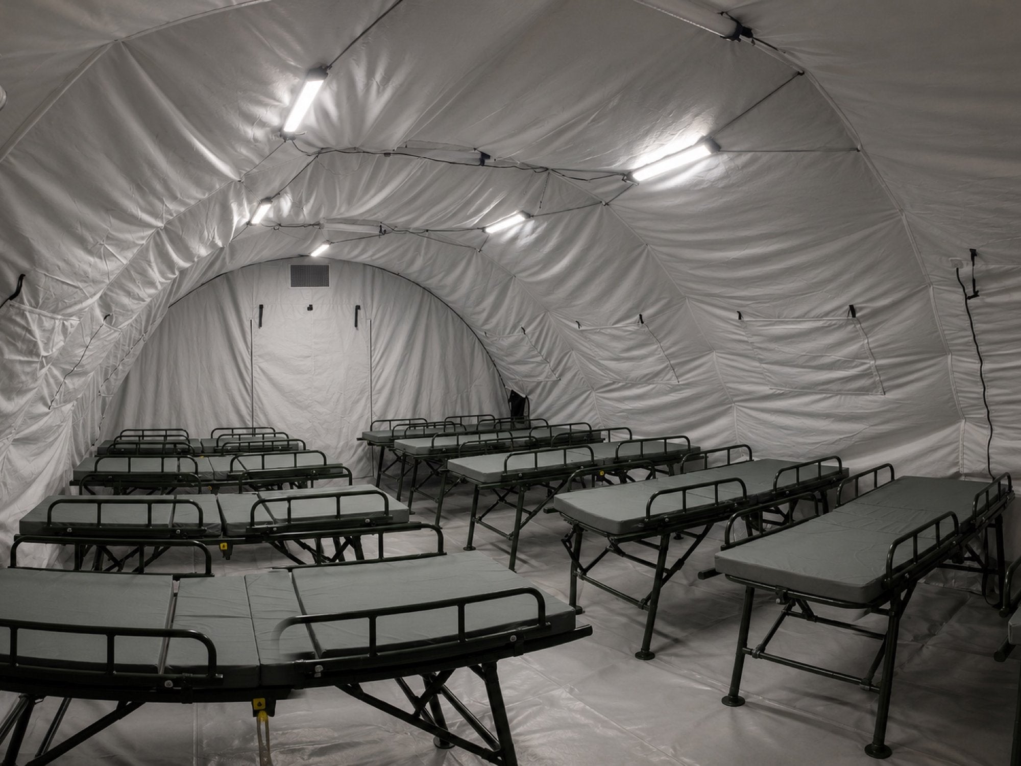 XP TENTACLE tent lighting in use